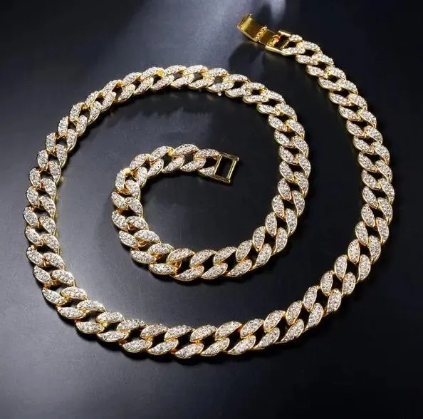 Bling Master Iced Out 8MM Cuban Link Chain - Luxurious Statement Necklace
