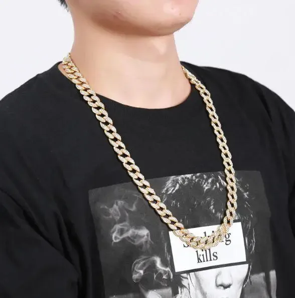 Bling Master Iced Out 8MM Cuban Link Chain - Luxurious Statement Necklace