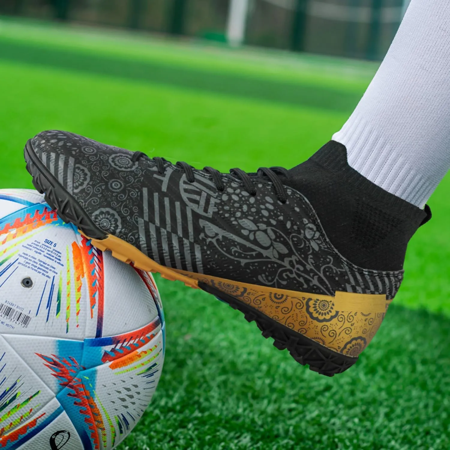 Boys Soccer Cleats Kids Professional Athletic Outdoor Trainning Girls Turf Training Shoes Teenager Indoor Football Shoes Sneakers for Unisex
