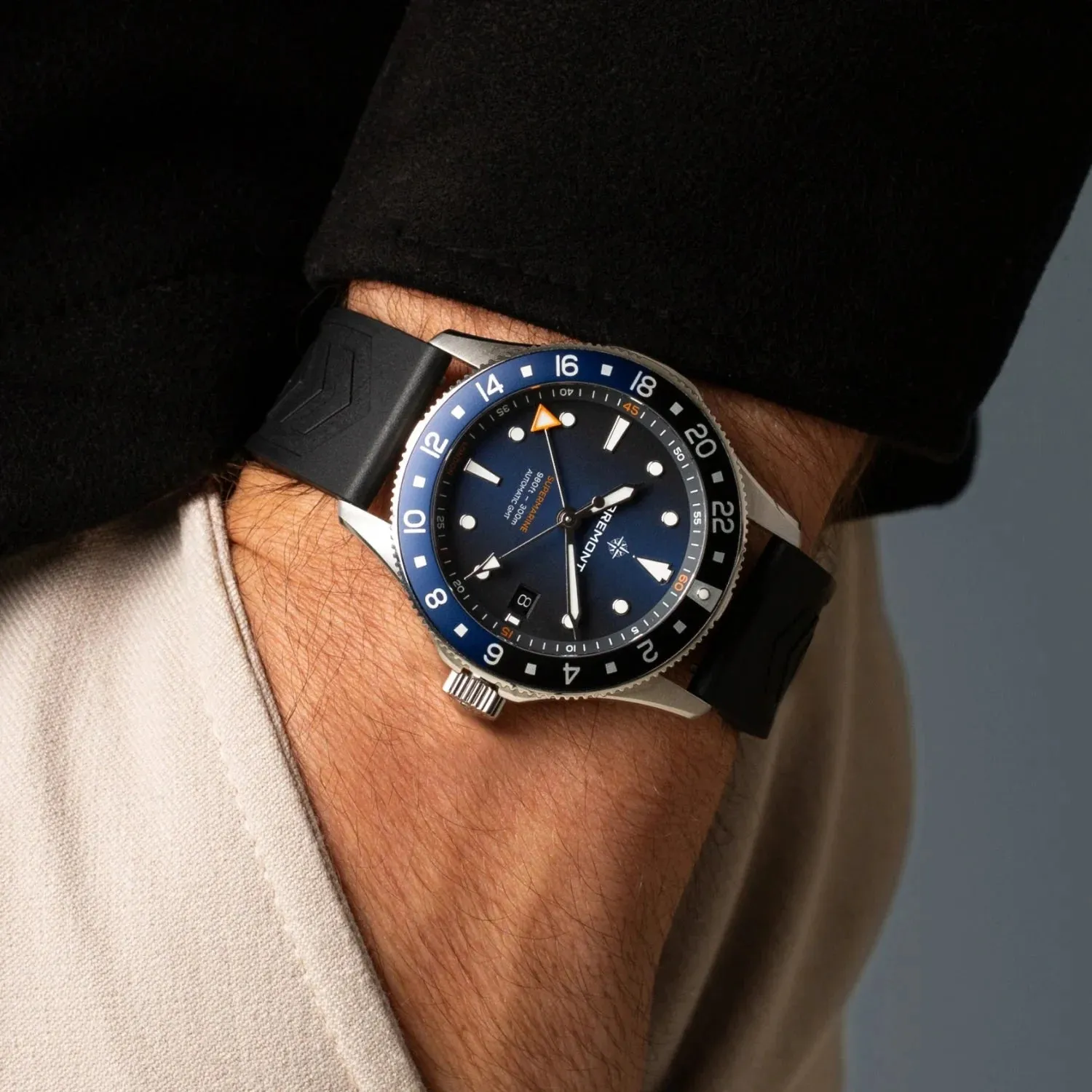 Supermarine 300M GMT, 'Glacier' Blue